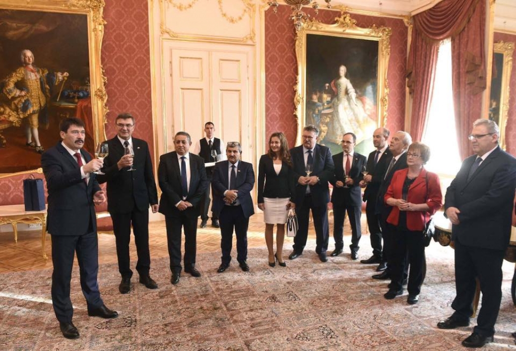 Prezident János Áder prijal hovorcov národností