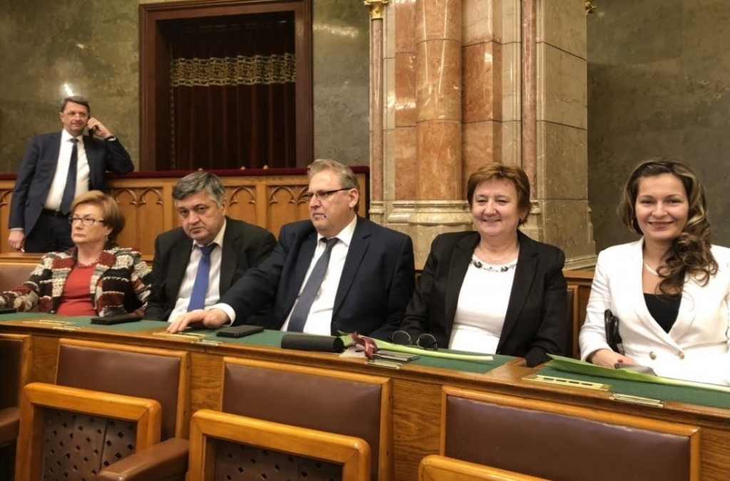 Zápisky o modifikácii národnostného zákona